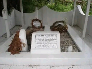 Kuburan Tuangku Nan Renceh